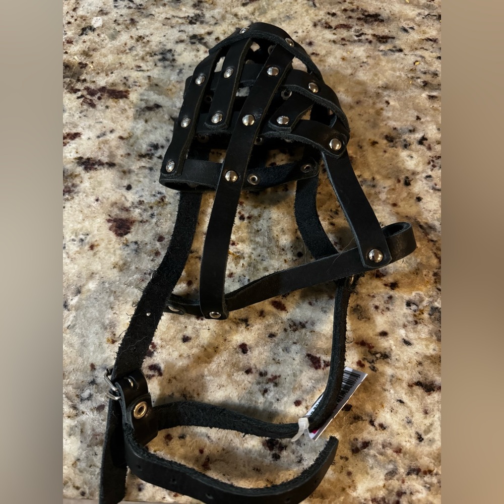 Muzzle Genuine Soft leather New